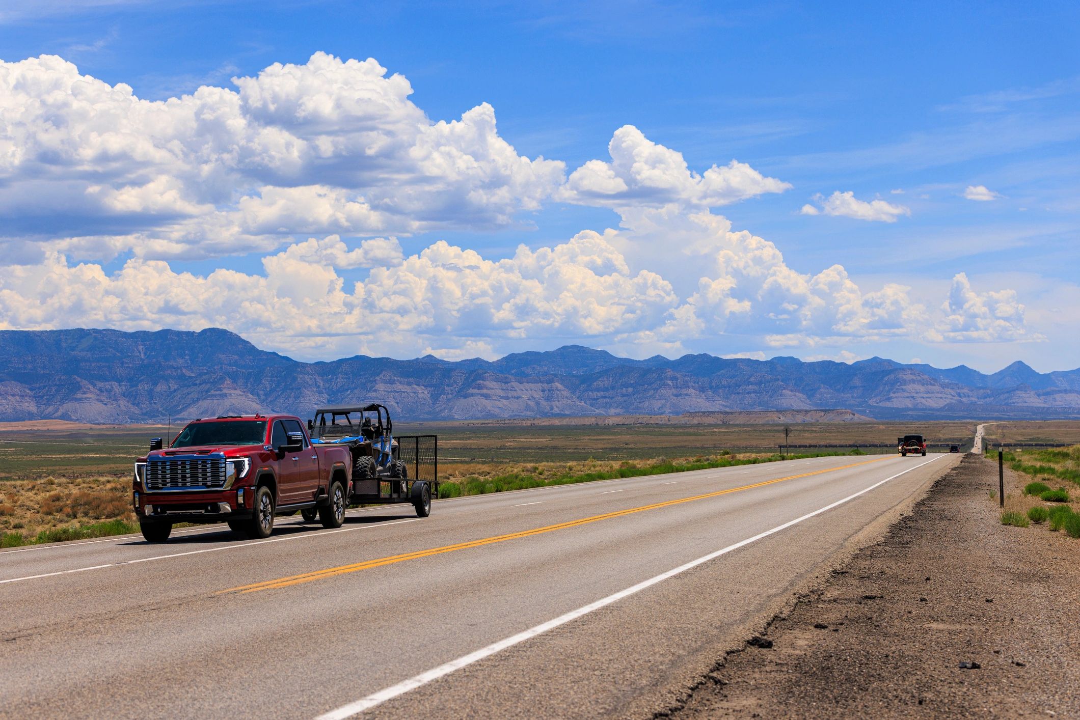 Pickup demo en carretera abierta